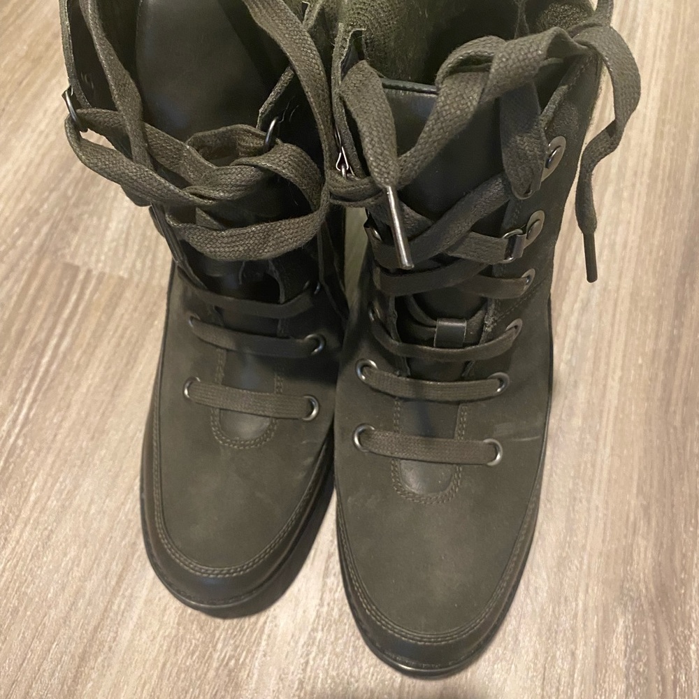 Heel Ugg Boots